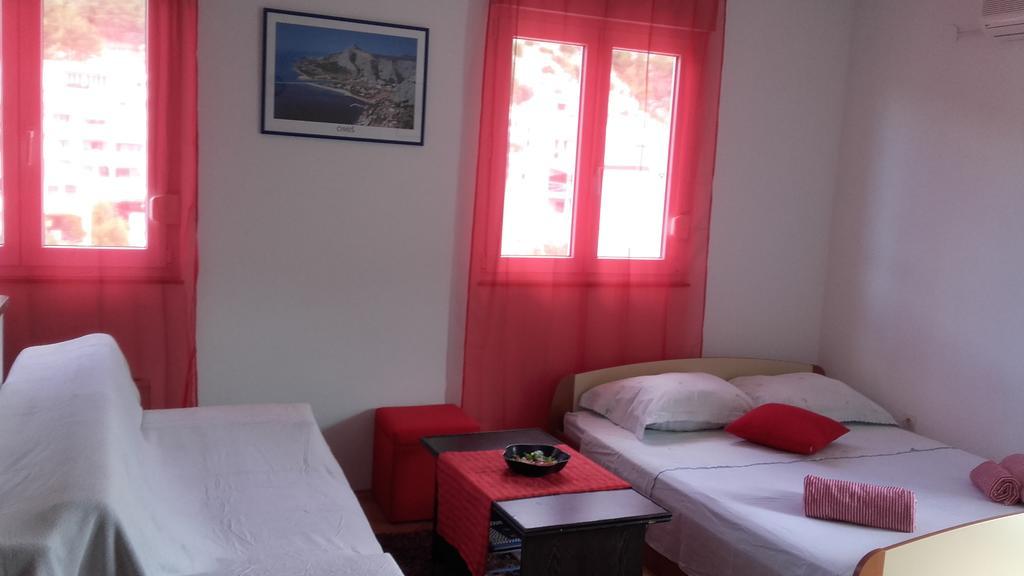 Apartment Max Omiš Extérieur photo